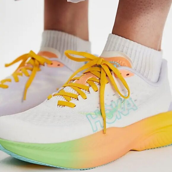 NEW Hoka Womens Mach 6 Sneakers Shoes Frost Starlight Glow US 6 NIB - Picture 1 of 16